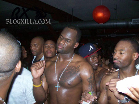 Vince-Young-Shirtless